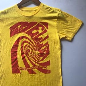 Mellow mushroom Alice and wonderland tee